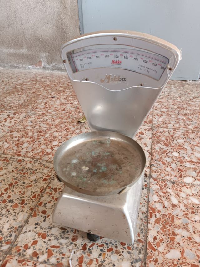 Báscula Antigua Mobba