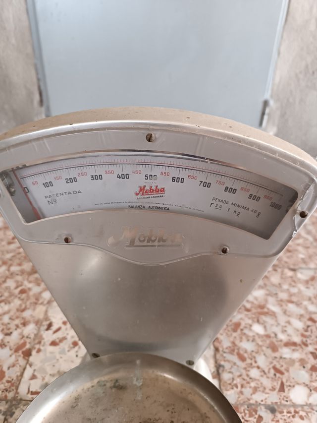 Báscula Antigua Mobba
