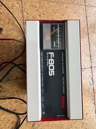 Cargador baterías FERVE F-805