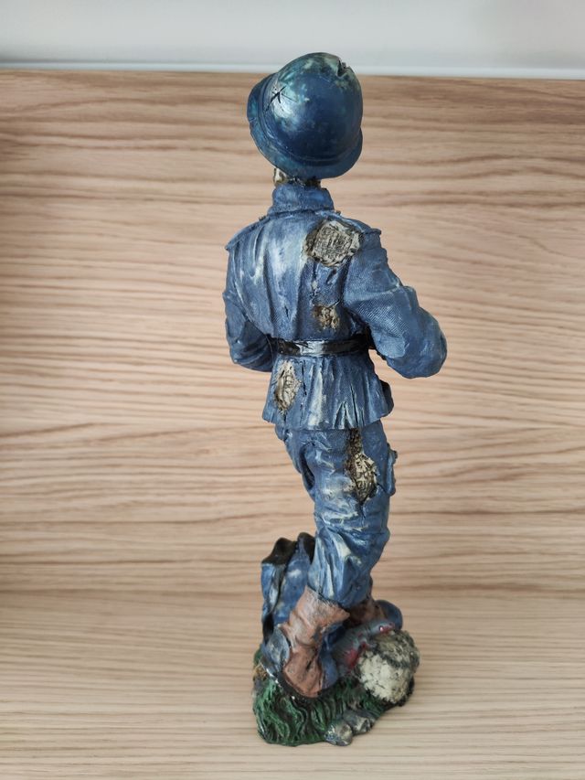 Figura militar calavera (32cm)estilo gotico zonbie