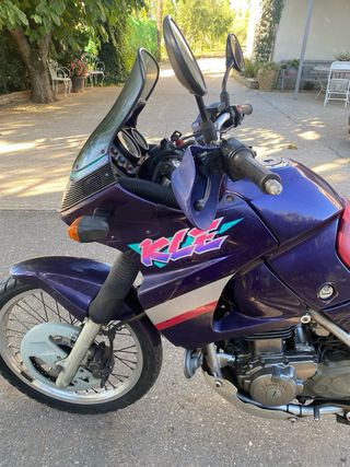 Kawasaki KLE 500 - Trail