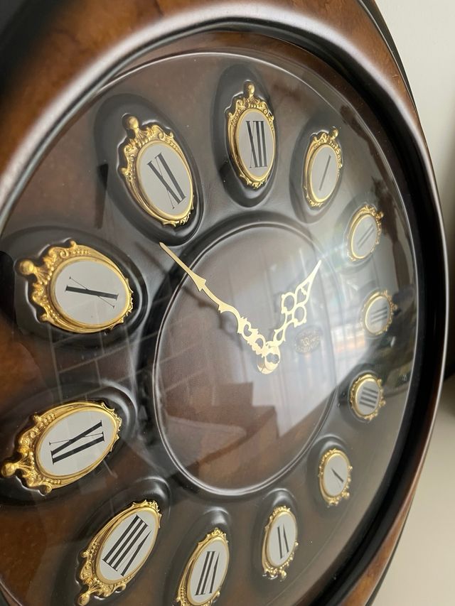 Reloj Pared Isabelino