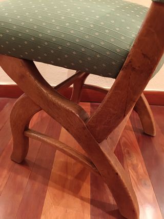 2 Sillas de roble macizo.
Perfecto estado