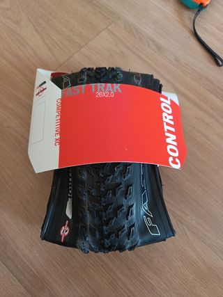 Cubierta bici Fastrak 26x2.0 Control NUEVA