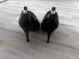 Salones negros Uterqüe - Tacón aguja
