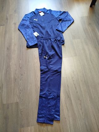 Chándal Puma azul talla L
Completamente nuevo.
