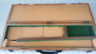 Mala artesanal de madeira maciça, para espingarda