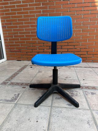 Silla escritorio niño azul