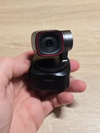 Webcam OBSBOT Tiny 2 4K PTZ con funciones IA