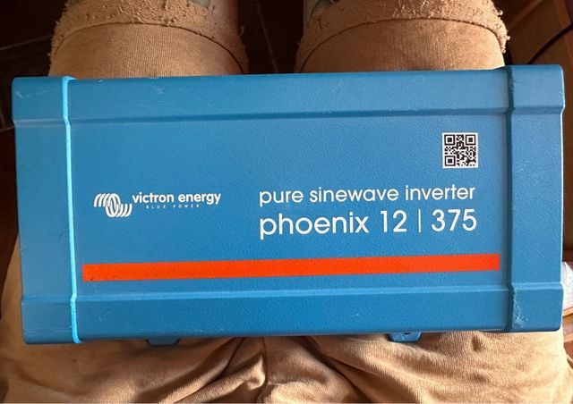 Inversor Victron Phoenix 12/375