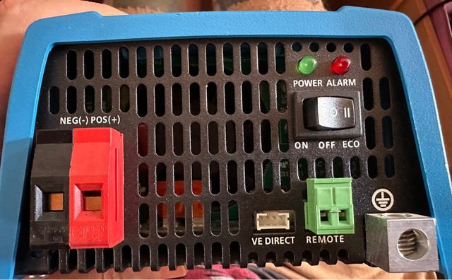 Inversor Victron Phoenix 12/375