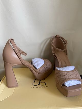 Sandali beige tacco alto