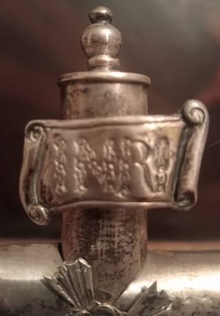 Antiguo crucifijo de mesa de plata