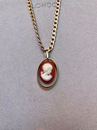 Collar camafeo estilo victoriano