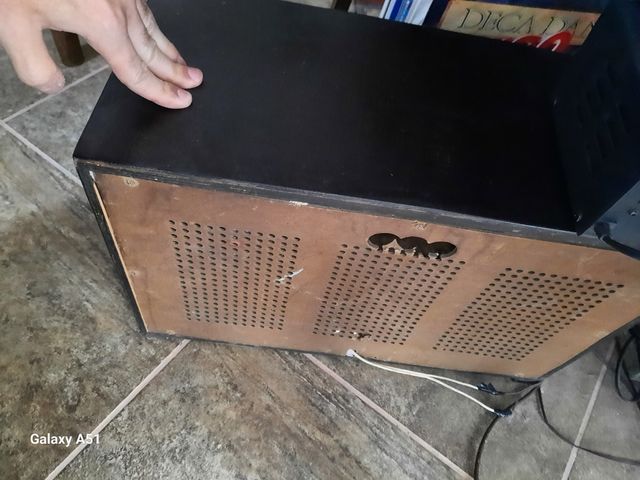 Cassa vintage anni '60