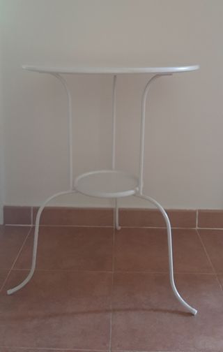 Mesita blanca metal - Auxiliar