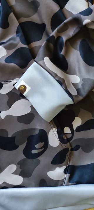 Felpa Shark tipo la Bape mimetica