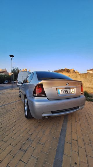 BMW Serie 3 320d compact 