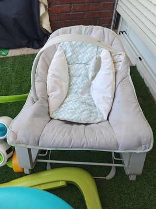 Lote Andador Bebé + Silla Mecedora