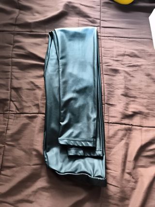 Pantalones cuero negros