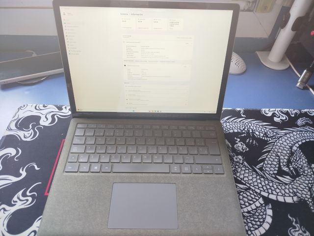 Microsoft Surface Laptop 2 – Elegancia y rendimien