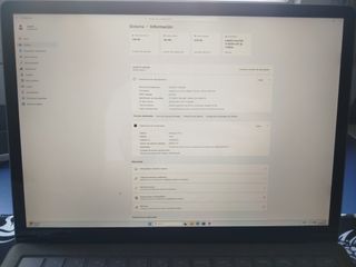 Microsoft Surface Laptop 2 – Elegancia y rendimien