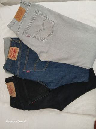 3 Jeans Levis - Azul, Negro, Gris