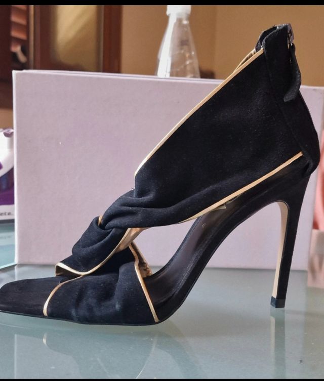 Sandali Zara neri e oro