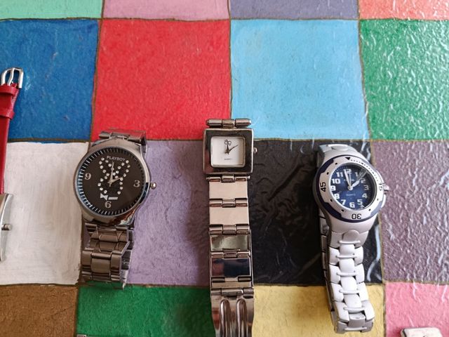 LOTE 12 RELOJES