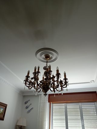 Lampara bronce antigua 12 luces