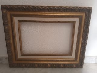 Marco madera dorado antiguo