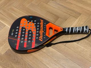 Bullpadel K2Power Midline - Raqueta, funda y bolas