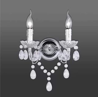 Aplique candelabro 
Hay 3 unidades que costaron 40