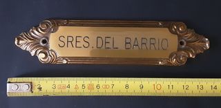 PLACA PUERTA LATÓN "SRES.DEL BARRIO"