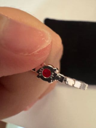 Pulsera Plata Ley -gema roja brillante plateada 92