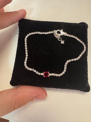 Pulsera Plata Ley -gema roja brillante plateada 92