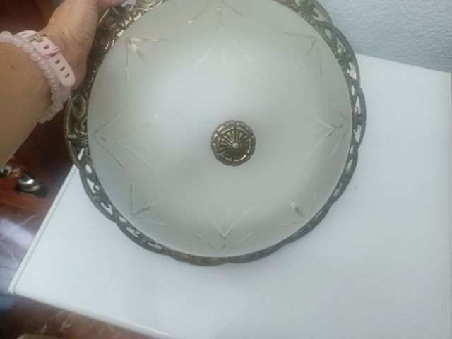 Plafón Vintage dorado y blanco