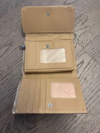 Portafoglio donna beige e grigio