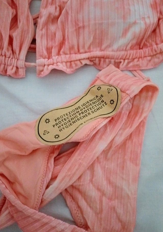 Biquini naranja/blanco nuevo sin estrenar.