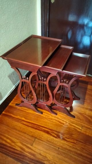 VECCHI BELLISSIMI TAVOLINI A NIDO IN LEGNO