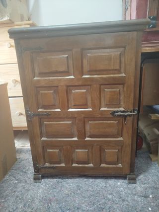 Mueble antiguo máquina coser