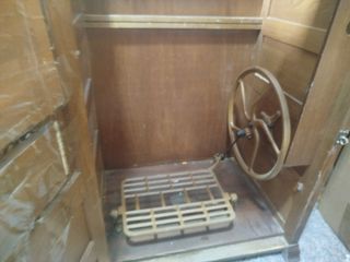 Mueble antiguo máquina coser