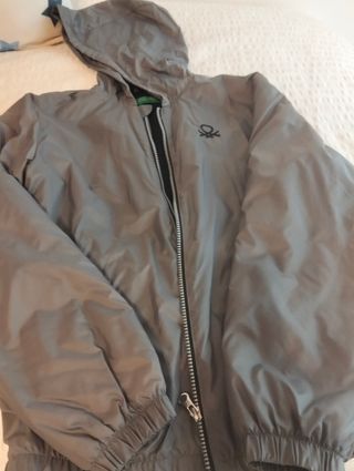 Cazadora Benetton gris niño talla 11-12 invierno 