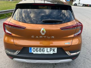 Renault Captur 2021 1.6 Hybrid E-Tech Zen