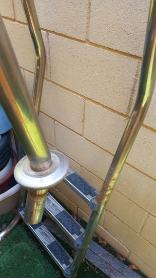 Escalera piscina metalica - usada