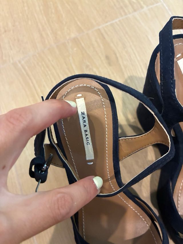 Tacones negros Zara Basic. Azul marino