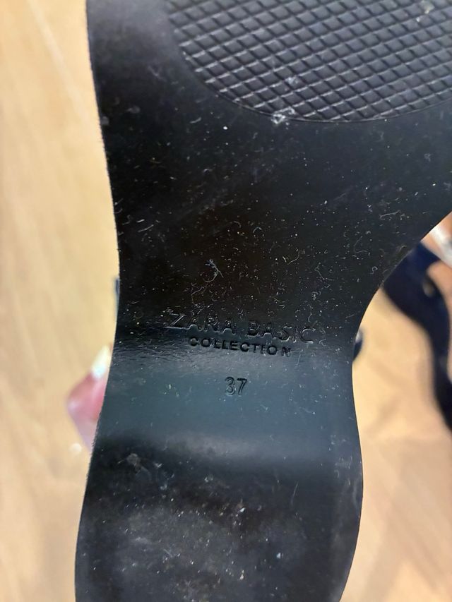 Tacones negros Zara Basic. Azul marino