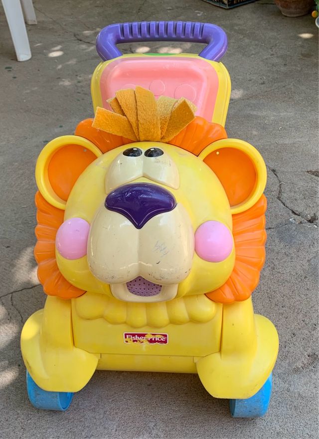 Correpasillos León Fisher Price