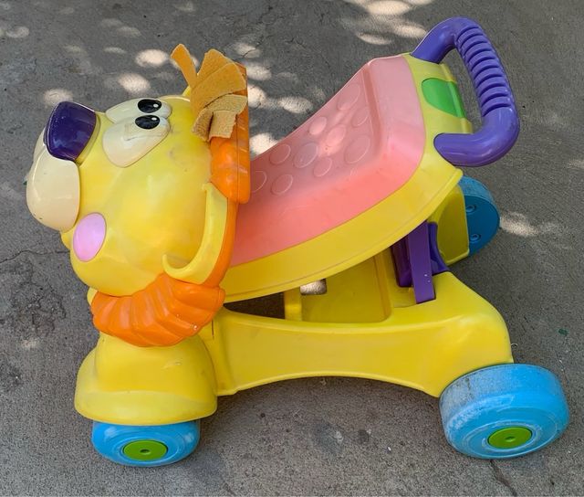 Correpasillos León Fisher Price