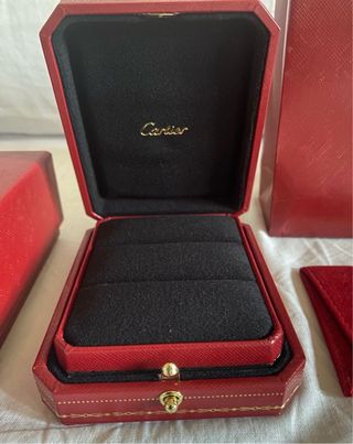 Caja regalo Cartier roja